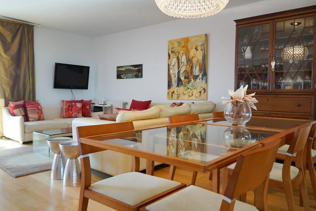 아파트 Lisbon Oriente River View W/ Balcony&Garage