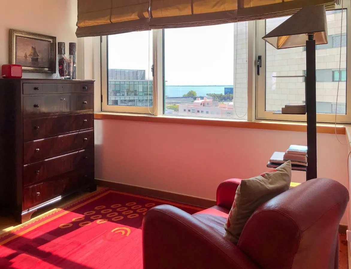 Lisbon Oriente River View W/ Balcony&Garage Apartman